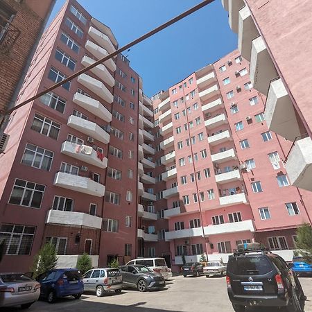 Brand New Apartment In Kutaisi Ngoại thất bức ảnh