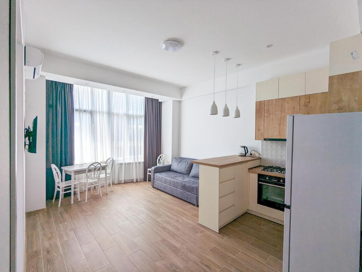 Brand New Apartment In Kutaisi Ngoại thất bức ảnh