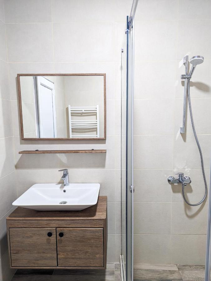Brand New Apartment In Kutaisi Ngoại thất bức ảnh