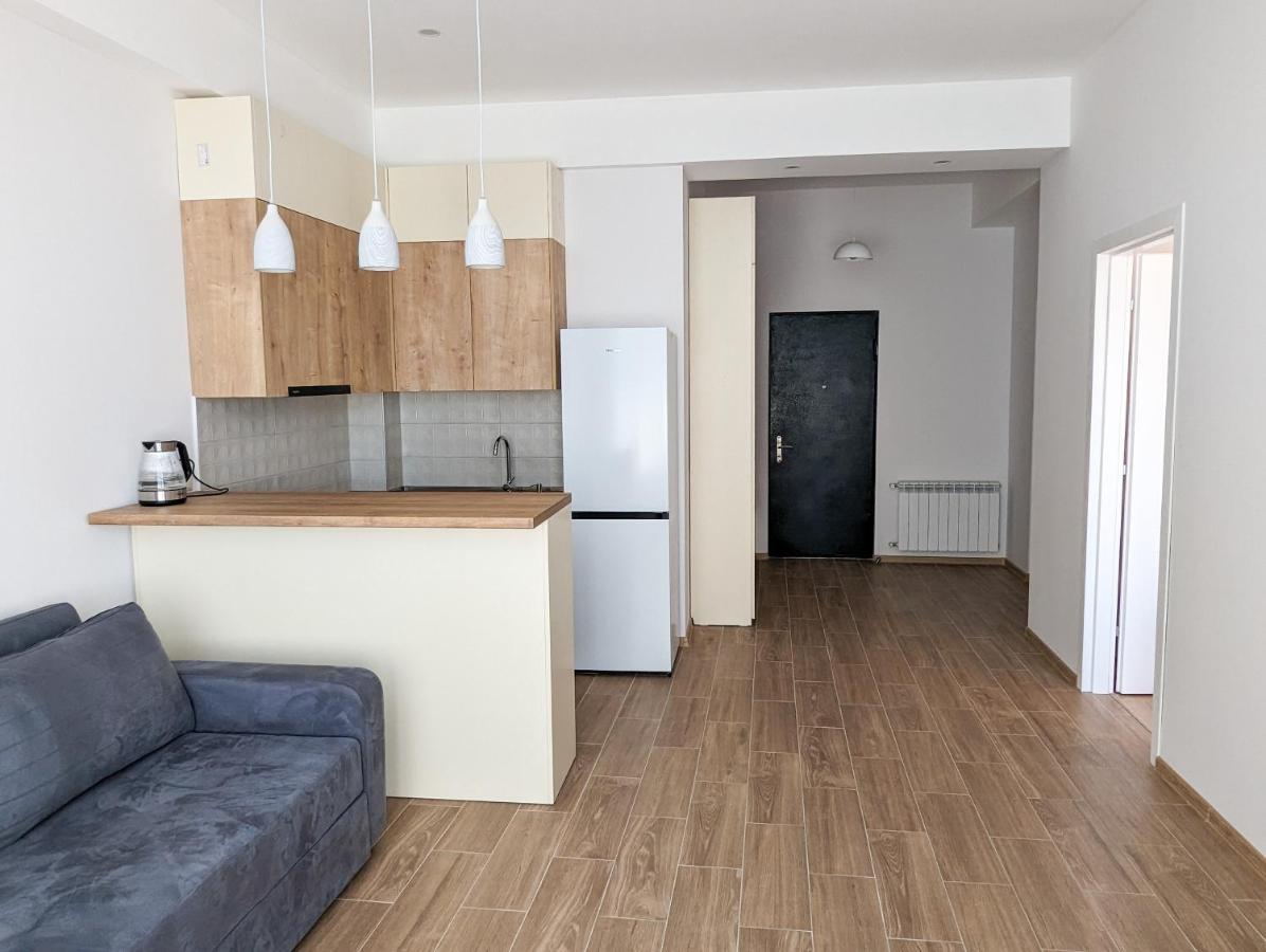 Brand New Apartment In Kutaisi Ngoại thất bức ảnh