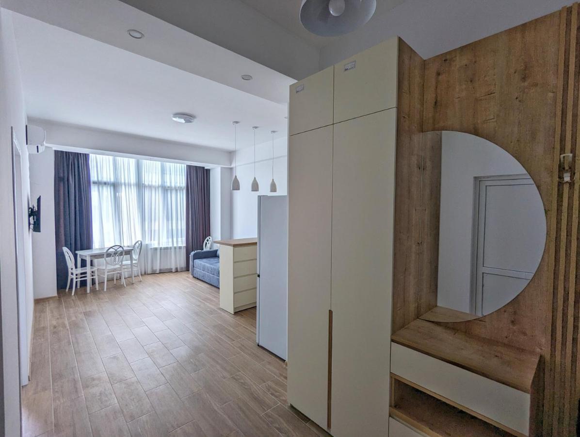 Brand New Apartment In Kutaisi Ngoại thất bức ảnh