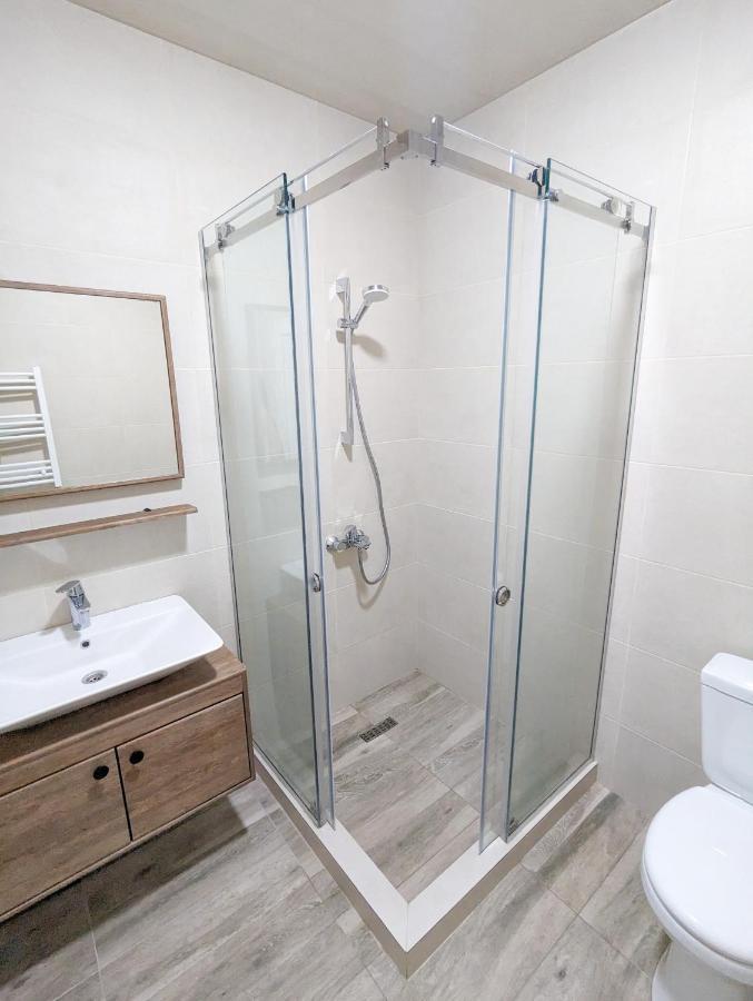 Brand New Apartment In Kutaisi Ngoại thất bức ảnh