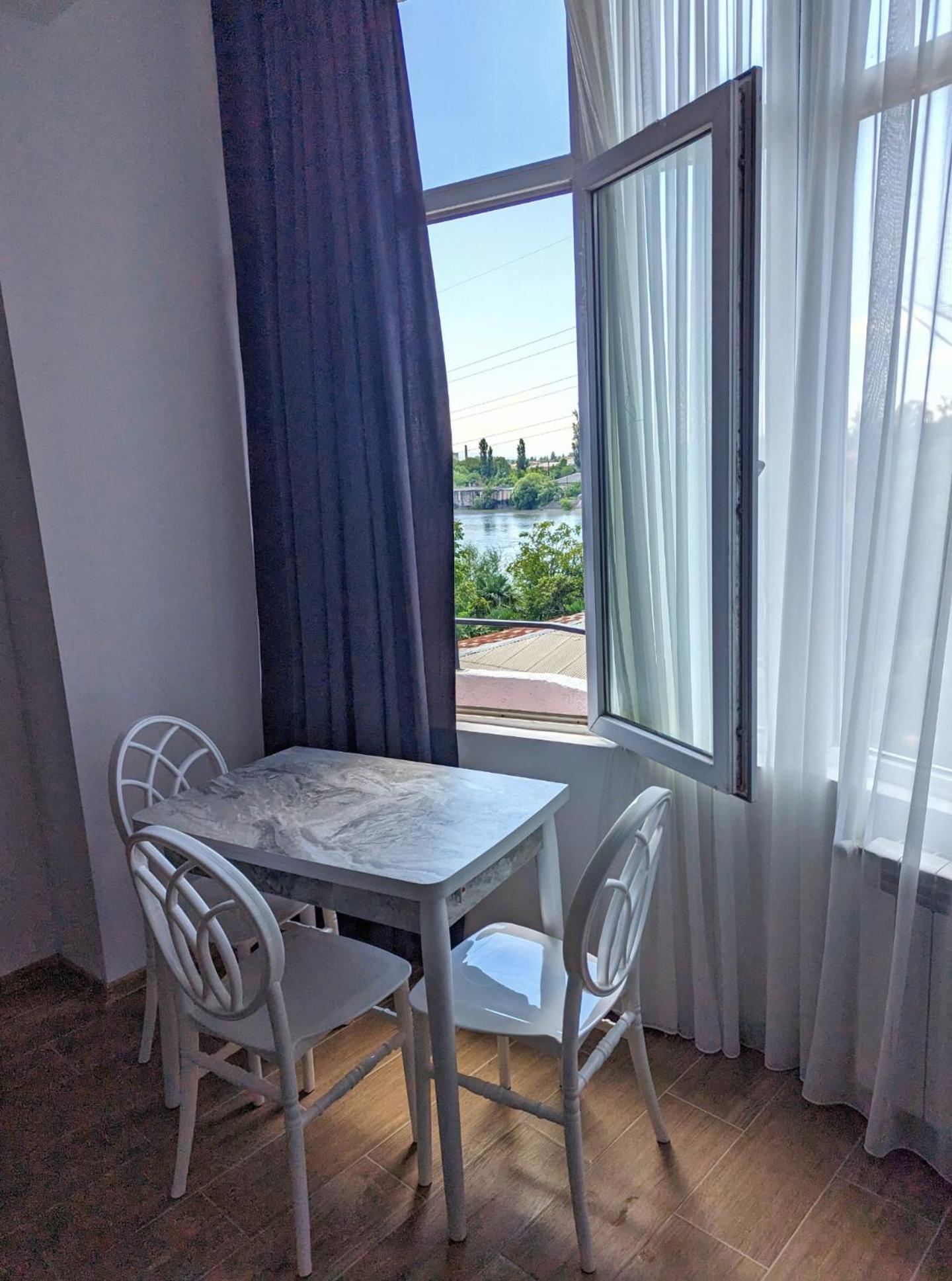 Brand New Apartment In Kutaisi Ngoại thất bức ảnh